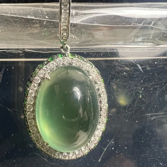 Vintage 18K white gold, Prehnite & Diamond.🤍💚 - Picture 5 of 16